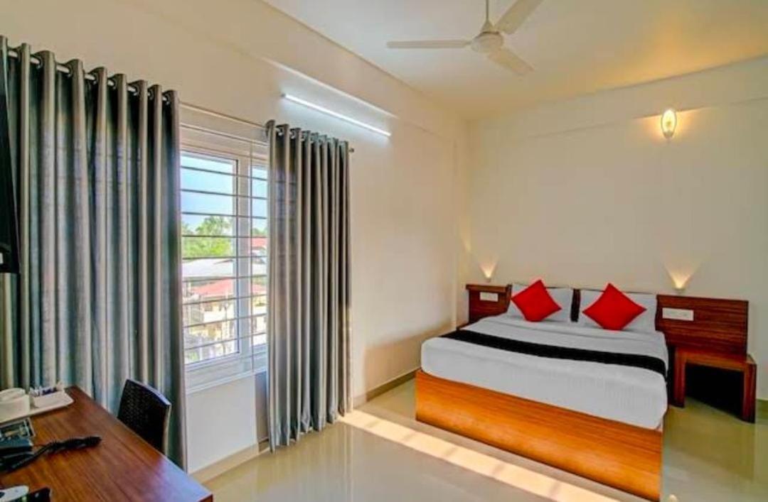 Kochi Phoenix Holidays מראה חיצוני תמונה