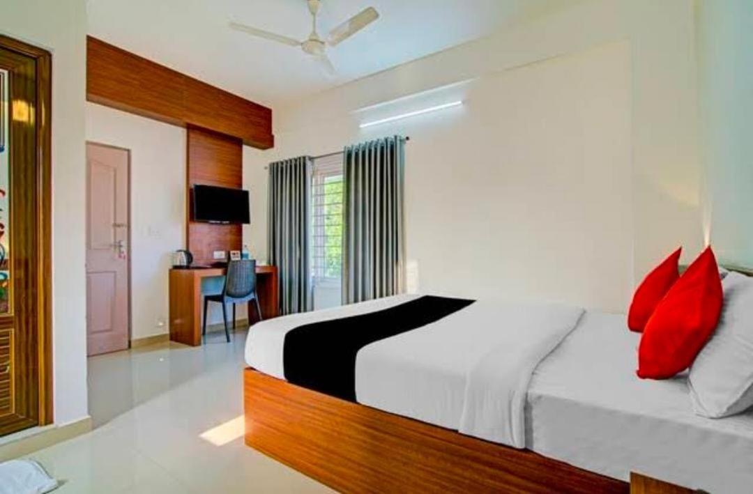Kochi Phoenix Holidays מראה חיצוני תמונה